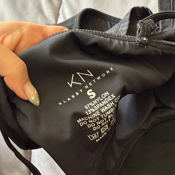 Klassy Network Black Top Bundle - Picture 4 of 4